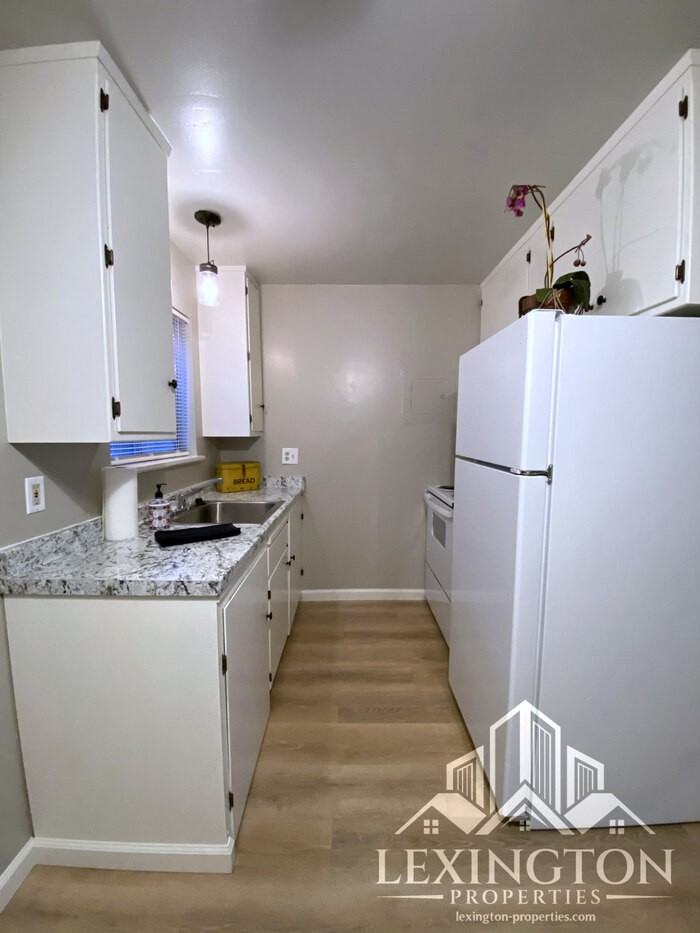 2519 F St #1 - Photo 7 of 17