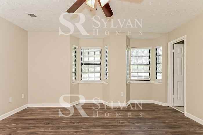 4015 Lehigh Blvd - Photo 3 of 16