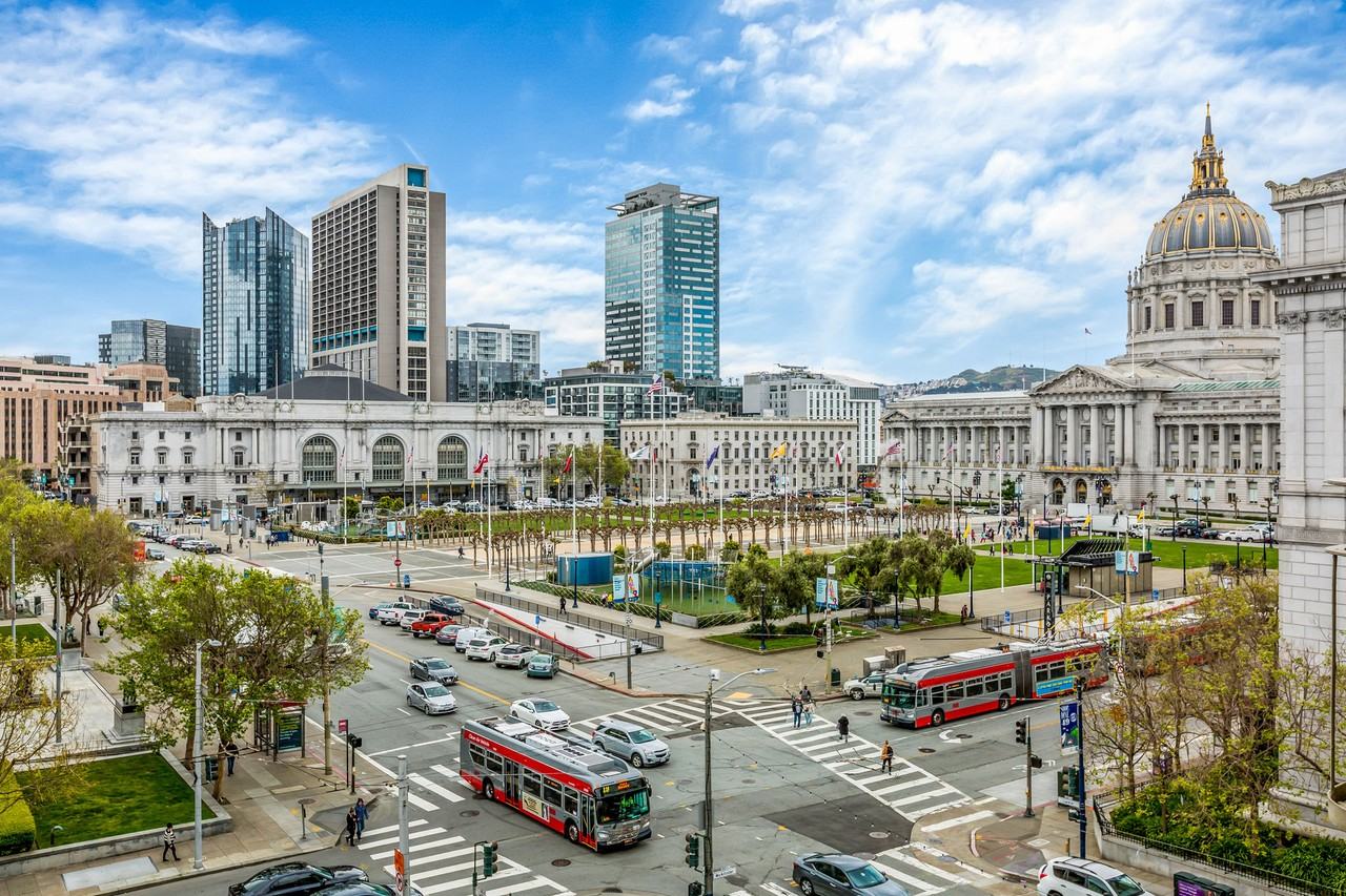 324 Larkin - Photo 5 of 15