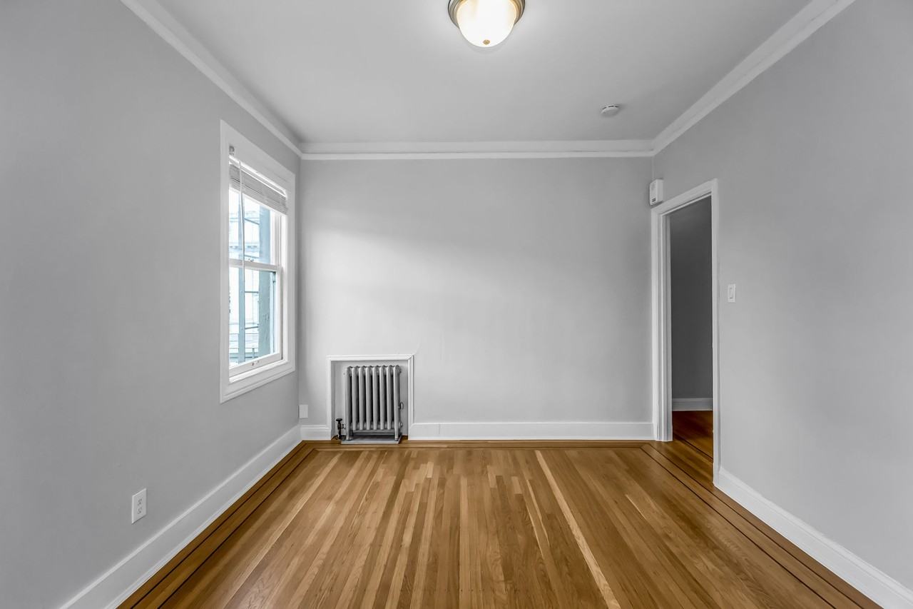 324 Larkin - Photo 6 of 15