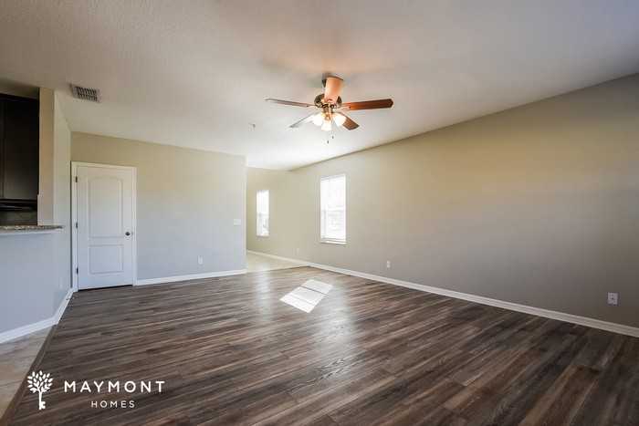 226 White Dogwood Ln - Photo 6 of 17