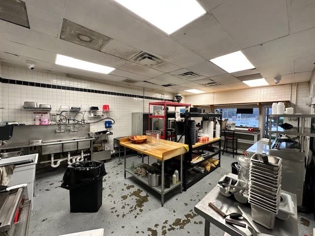 455 S Lynnhaven Rd #1 - Photo 6 of 23