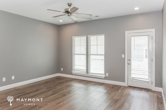 1025 Highgrove Hts Nw - Photo 5 of 16