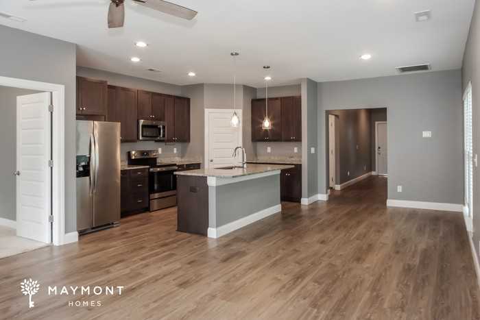 1025 Highgrove Hts Nw - Photo 7 of 16