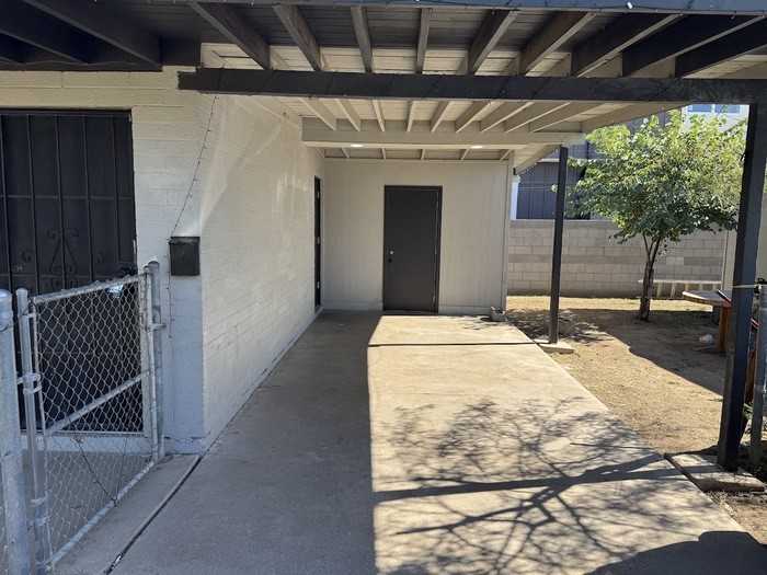 2340 W Coolidge St #3 - Photo 3 of 16