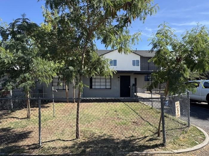 2340 W Coolidge St #3 - Photo 4 of 16