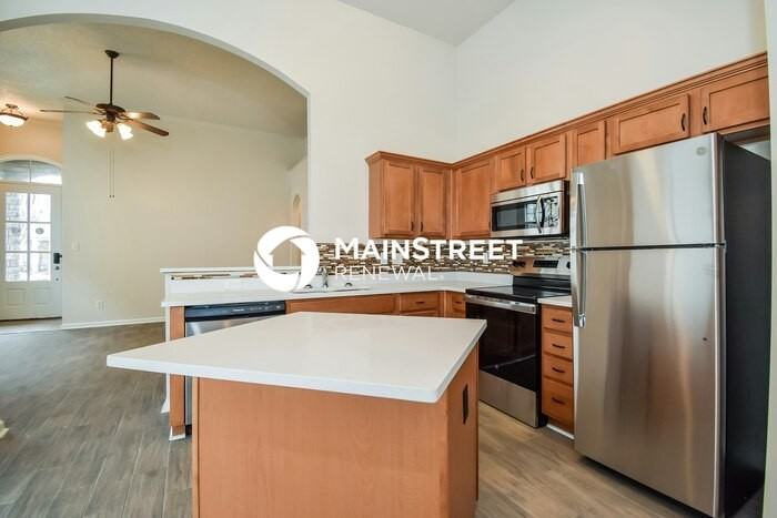 9253 Acadia Pl - Photo 7 of 19