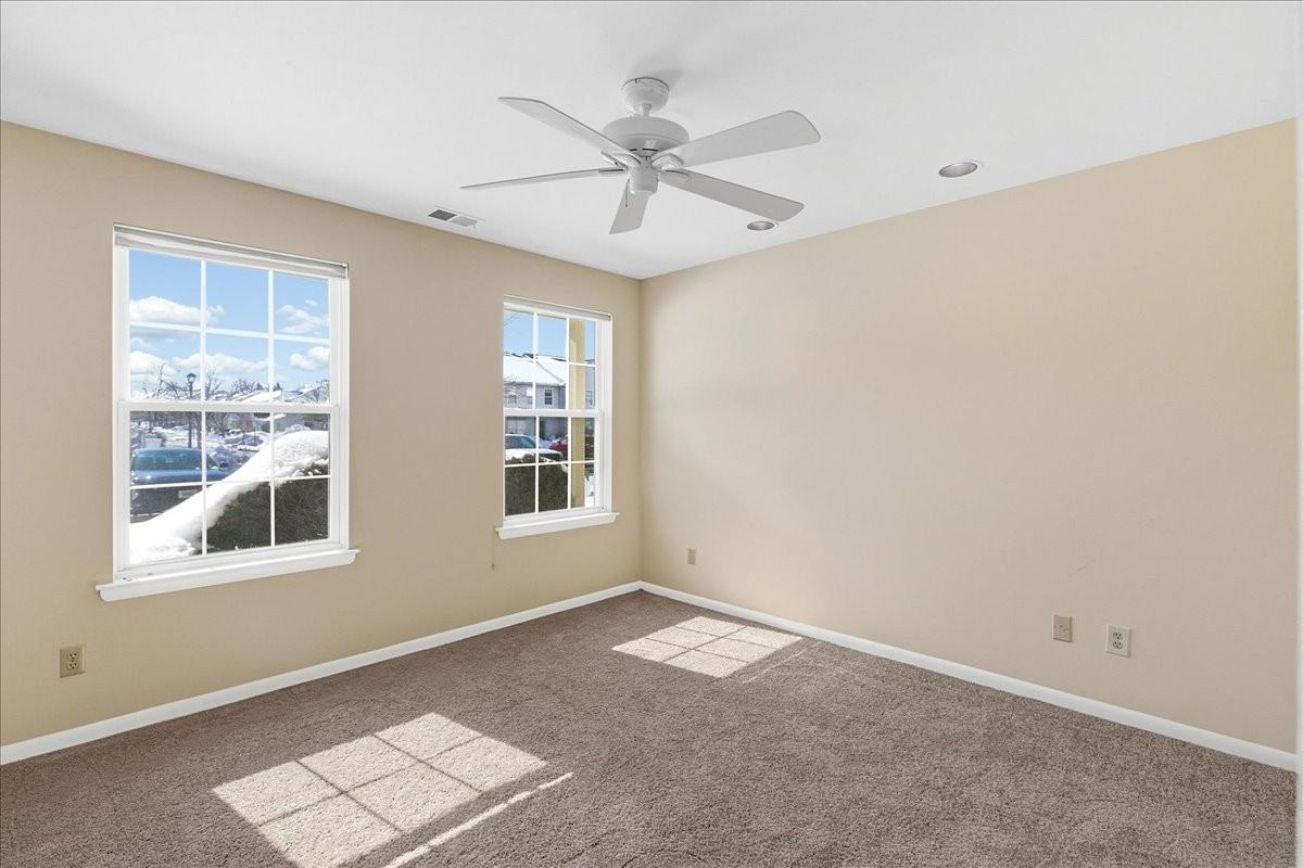 29 Foxglove Dr #1 - Photo 6 of 48