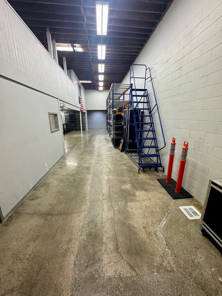 724 Union St #1 - Photo 4 of 5