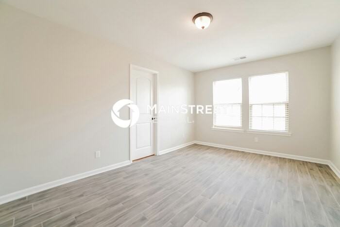 4290 Carroll Dr W - Photo 7 of 16