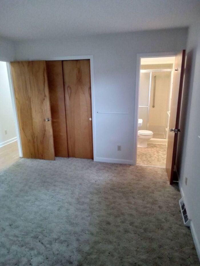 7914 Mill Grove Rd - Photo 6 of 14