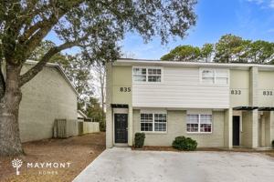 featured image of 835 Von Kolnitz Rd