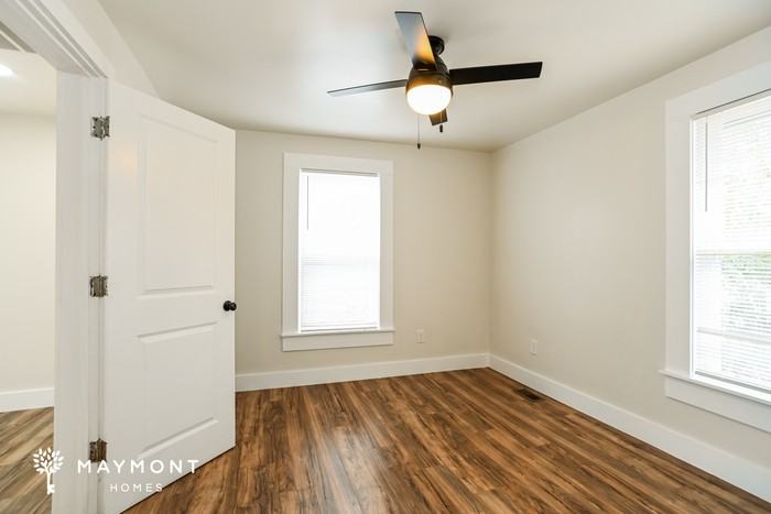 524 Flint St - Photo 7 of 11