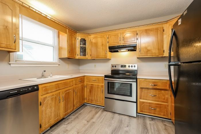 3507 Clearwater Dr - Photo 3 of 10