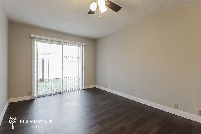 4421 Westminster Dr - Photo 7 of 14