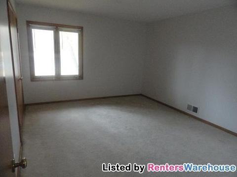 2442 Gettysburg Ave S - Photo 6 of 11