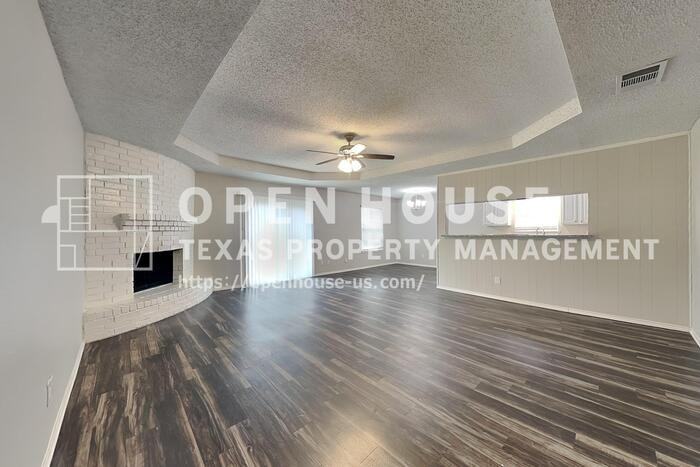 6402 Hidden Springs Dr - Photo 4 of 20