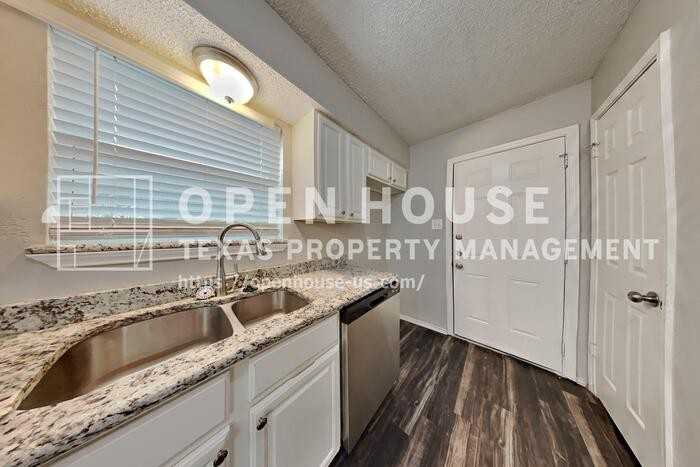 6402 Hidden Springs Dr - Photo 7 of 20