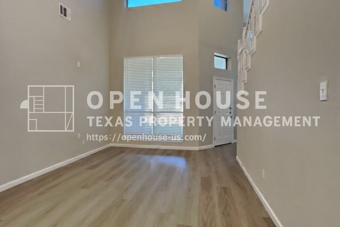 1805 Kris St - Photo 7 of 20