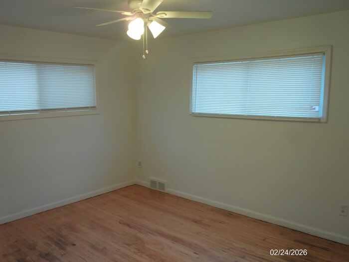 404 W Golden Gate - Photo 7 of 8