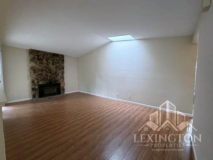 11012 Rainbow River Ct - Photo 6 of 30