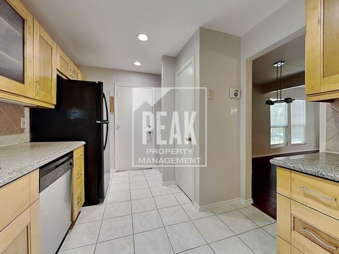 4517 Hartford Dr - Photo 5 of 20