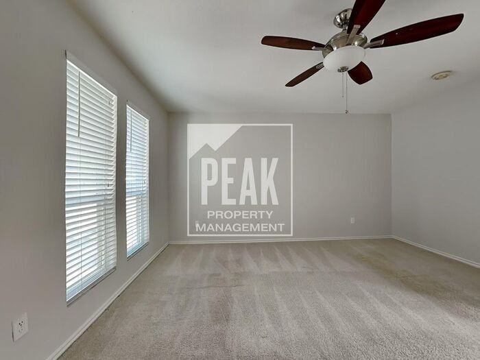 4517 Hartford Dr - Photo 6 of 20