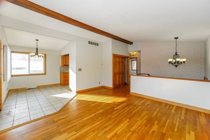 792 Hancock Cir - Photo 2 of 17