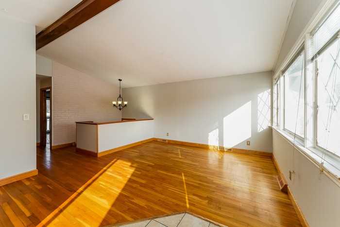 792 Hancock Cir - Photo 6 of 17