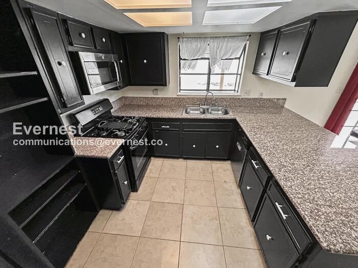 6232 Carl Ave - Photo 4 of 30