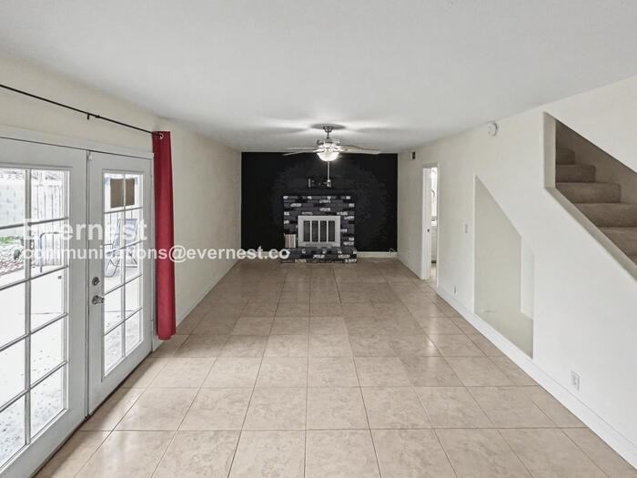 6232 Carl Ave - Photo 6 of 30