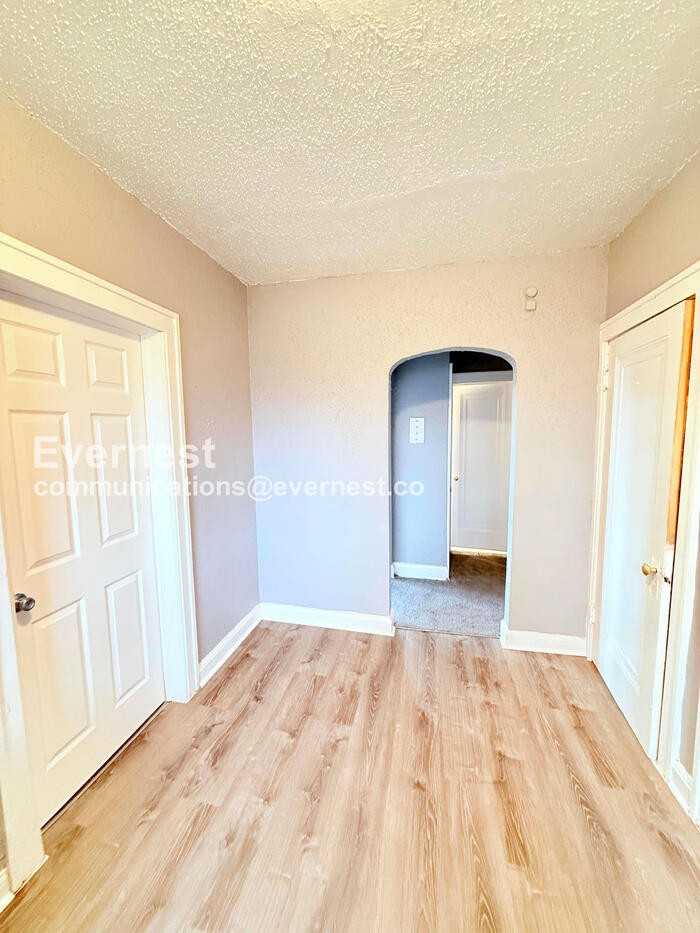 13909 Hartwell St #8 - Photo 4 of 21