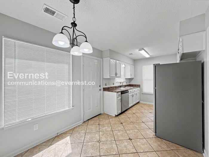 1984 Custer Dr - Photo 3 of 17