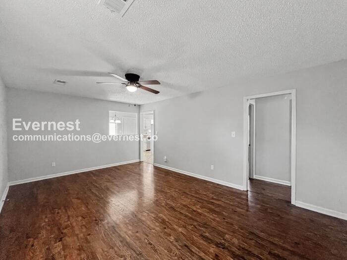 1984 Custer Dr - Photo 6 of 17