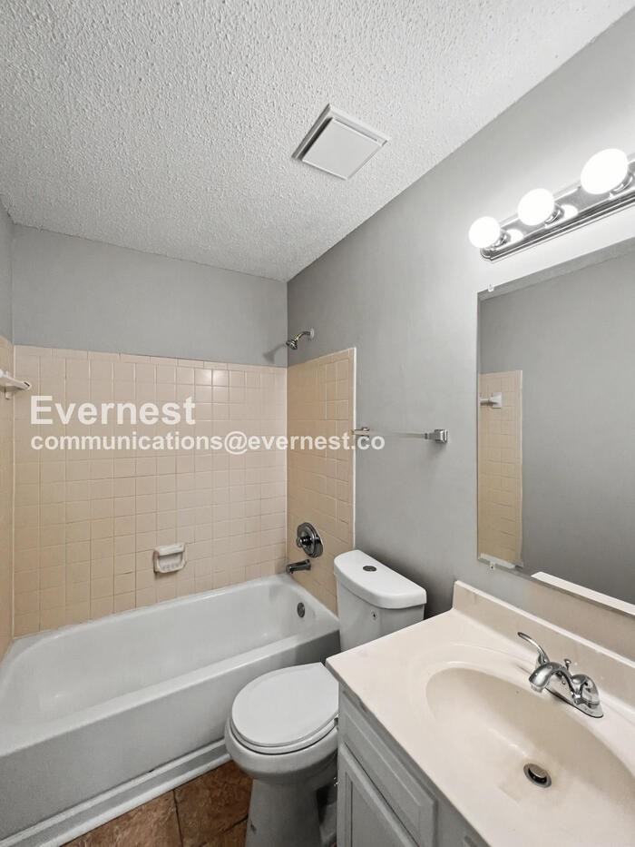 6585 Fairwood Cv - Photo 5 of 14