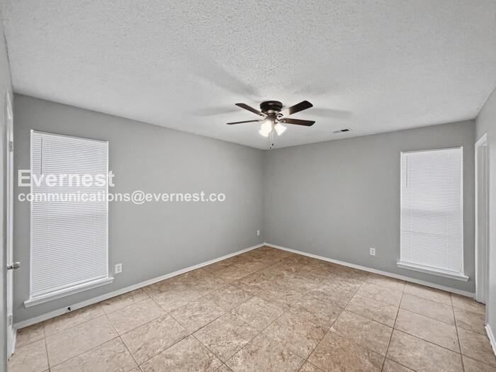 6585 Fairwood Cv - Photo 6 of 14