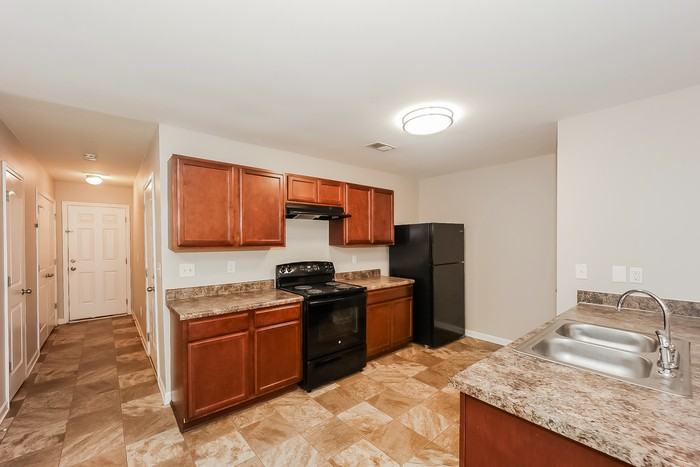 1515 Hydrangea Ln - Photo 7 of 17