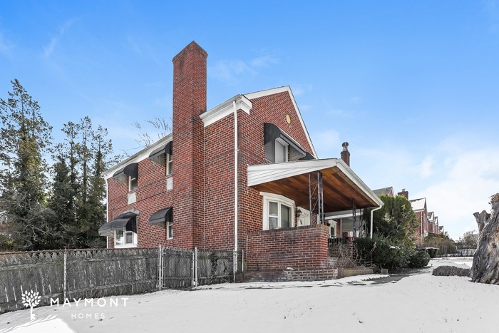 963 Masefield Rd - Photo 2 of 3