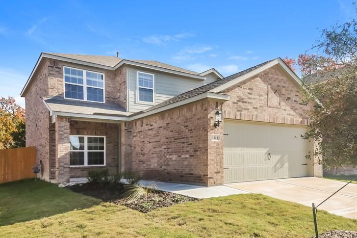 1213 Butler Ave - Photo 4 of 17