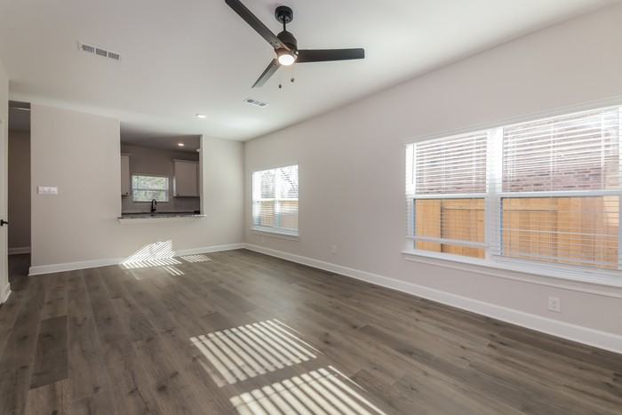 1213 Butler Ave - Photo 6 of 17