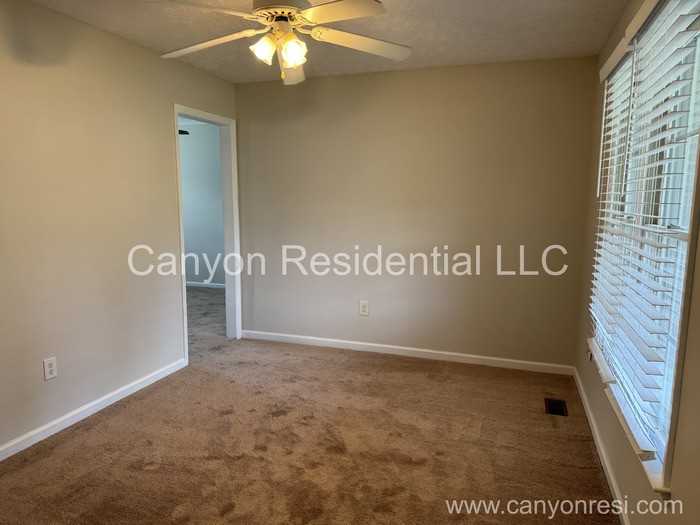 5628 Middlefield Pl - Photo 3 of 14