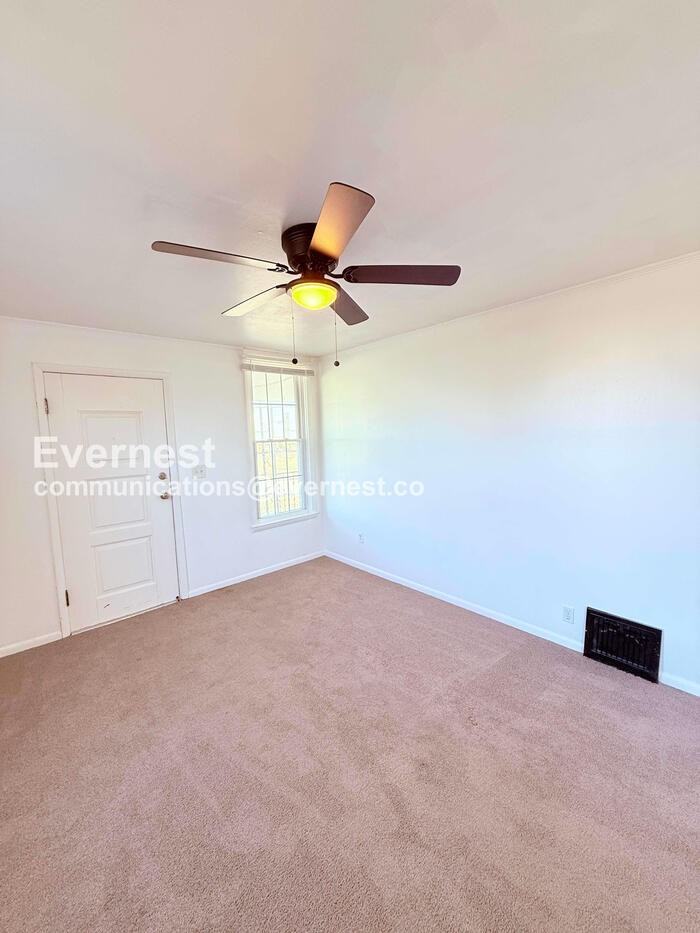 1547 Airline Ave #1 - Photo 6 of 26