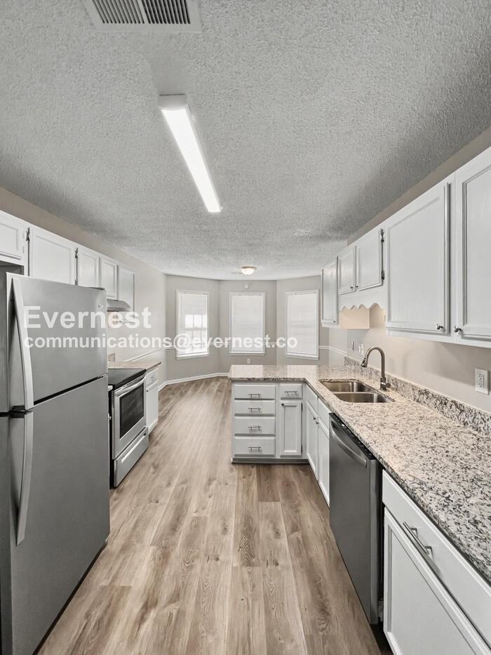 6534 Valerie Dr - Photo 2 of 15