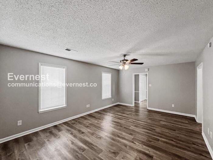 6534 Valerie Dr - Photo 3 of 15