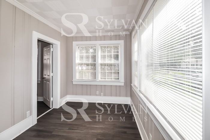 1908 Boston St - Photo 5 of 16