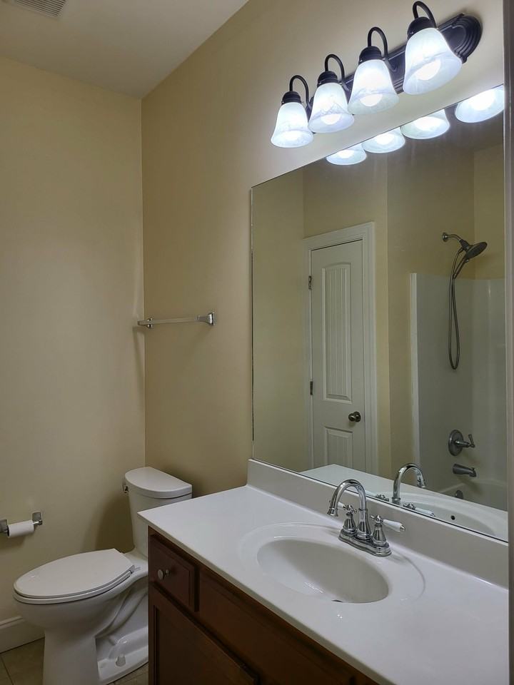 316 Rowlette Cir #1 - Photo 5 of 10