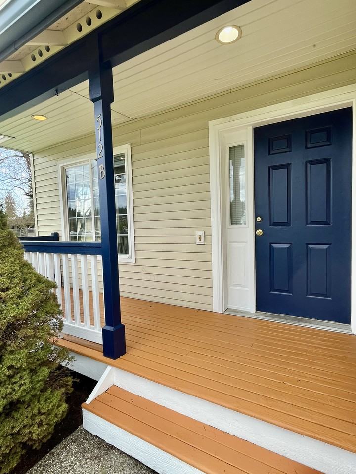 512 Hazel St #B - Photo 2 of 20