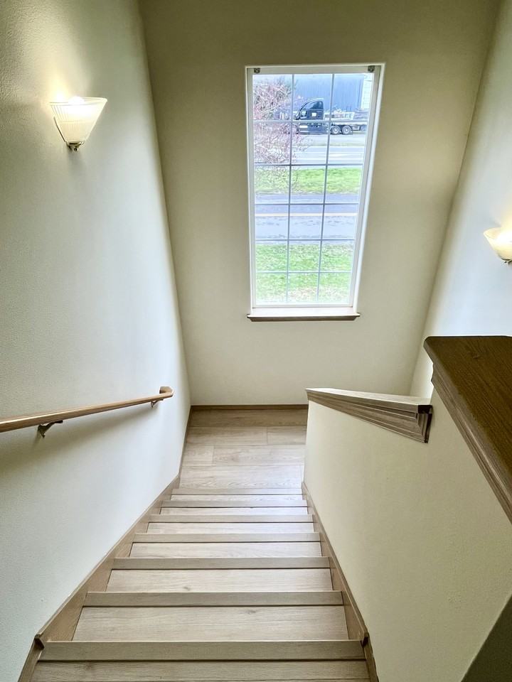 512 Hazel St #B - Photo 5 of 20