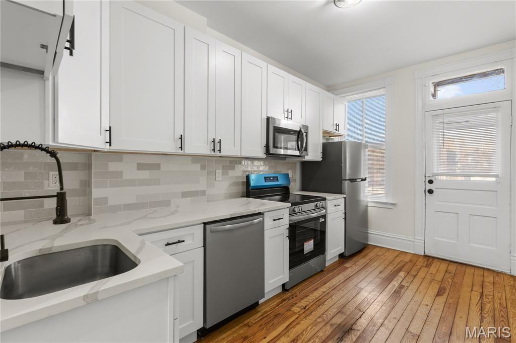 2218 Missouri Ave #1F - Photo 4 of 18