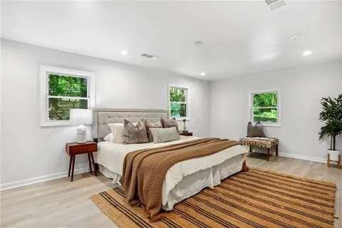 872 Glenway Dr #NA - Photo 4 of 10